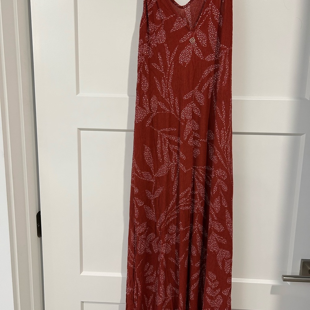 Rust Red Patterned Maxi Dress - Picture 2 of 3